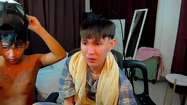 XloverXsiantwink — SUCKING NAKED AND SEE ASS