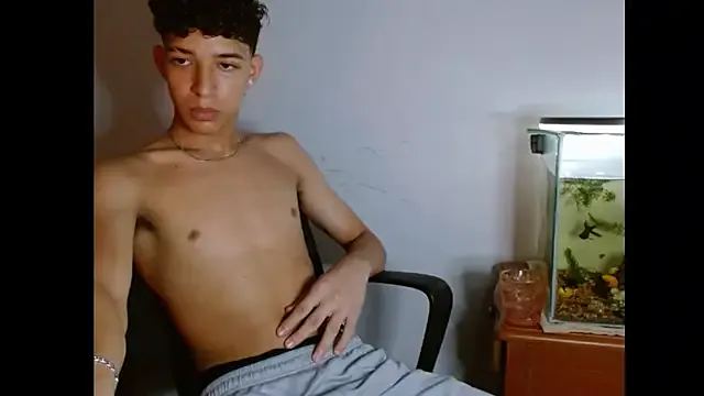 Xtremeplay_18 — super cum show 