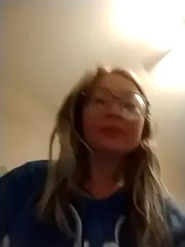 xXxWhoreAbleX — MAKE ME SQUIRT AND SCREAM DADDY