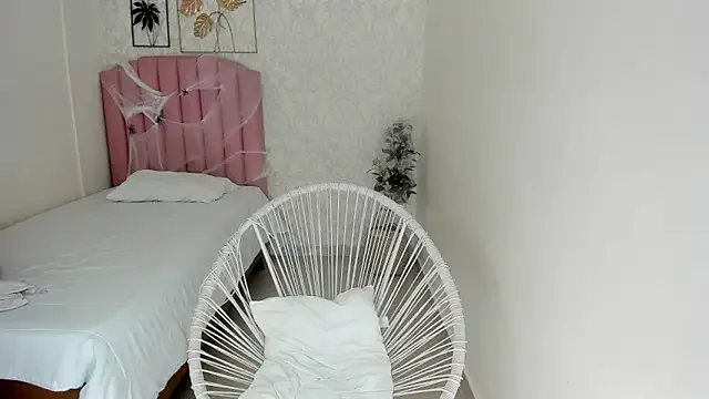 Yarid_collins — rub pussy over my panties