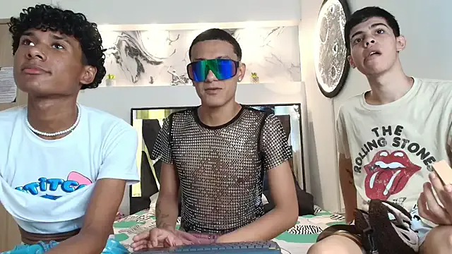 YOUNGS_GUYS — SCUK COCK 2 BOYS 