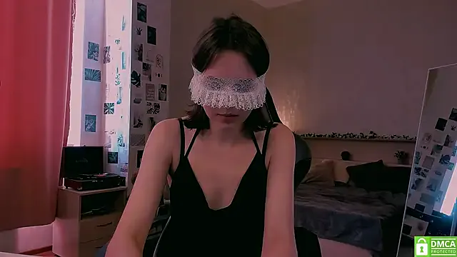 yourlovelystreamer — cat pose on chair