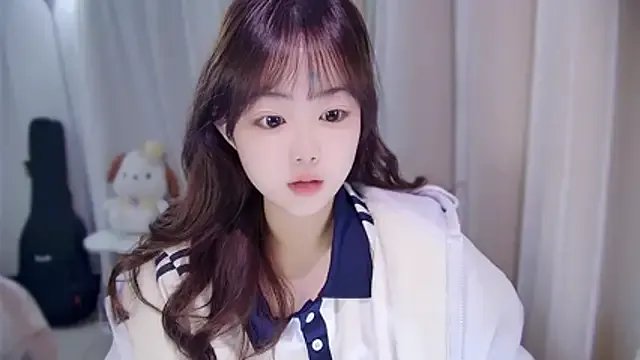 YUANYUAN-A — Freechat on StripChat