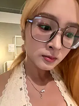 yuki_july — Freechat on StripChat