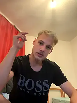 YummyPatrol94 — Ausziehen+Plug+video