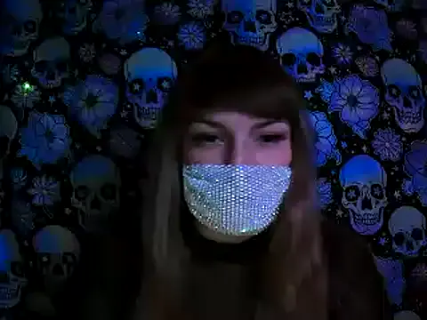 ZadirA_Fox — air kiss