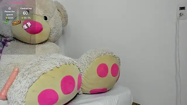 Zahra_milks — tuwerking desnudo