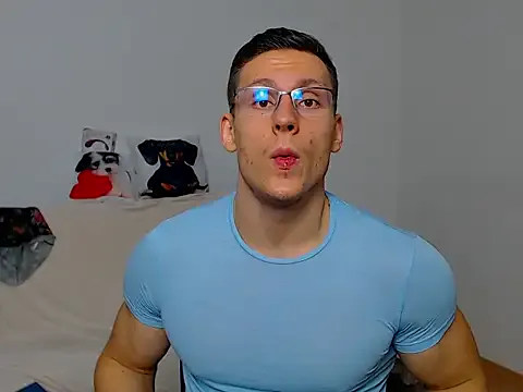 ZeinMiracles — NAKED!;) show BACK of ASS