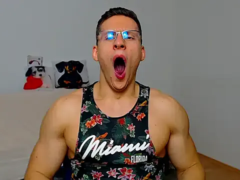 ZeinMiracles — lets make ME HARD!!! ;) FLASH IT