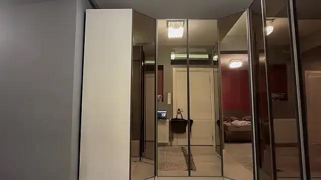 Zeravina — squirt show