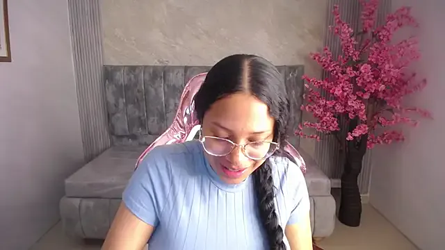 zhara_rose_s —  OIL IN ASS + PLUG 