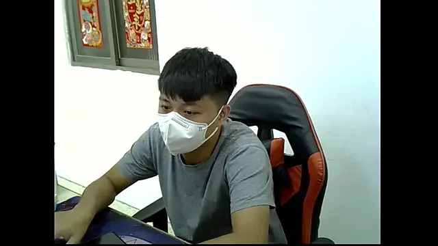 zhu000000 — Freechat on StripChat