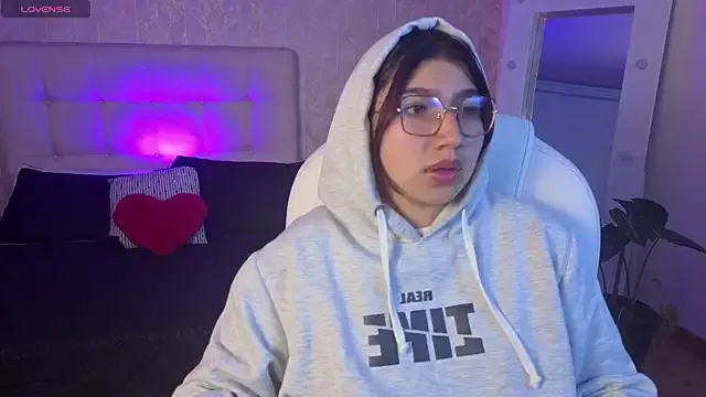 zoe_capeli — Spank Ass x5