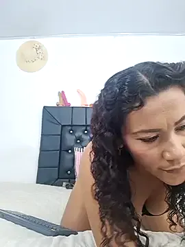 zoe_stp_latina — Private on StripChat