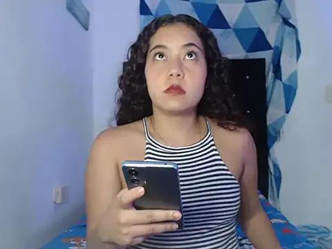 StripChat zoelittle3 is Freechat zoelittle3 — goal to be naked and squirt