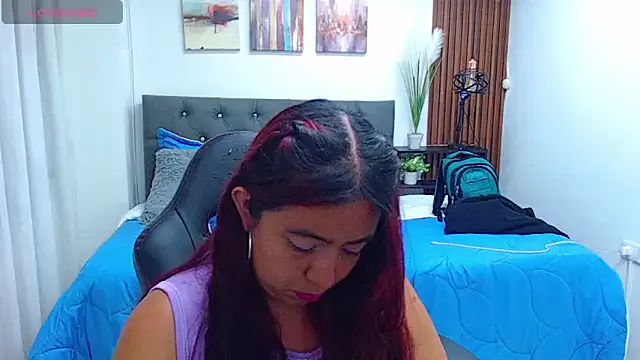 Zoeruiz_ — LOOK BOOBS 