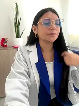 Zui_Rouse — Pley dildo in pussy