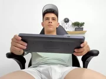 Photos of mikecooper_ from Chaturbate is Freechat